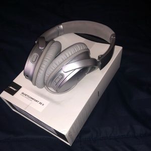 Bose Quiet Comfort Head phones